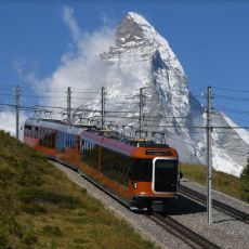 Gornergrat - vlak na pozadí Materhornu