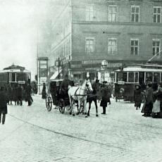 Křižovatka u Prašné brány