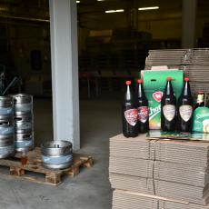 Sudy, pet láhve a skleněné láhve mají společného, že do všech bylo stočeno pivo Chotěboř